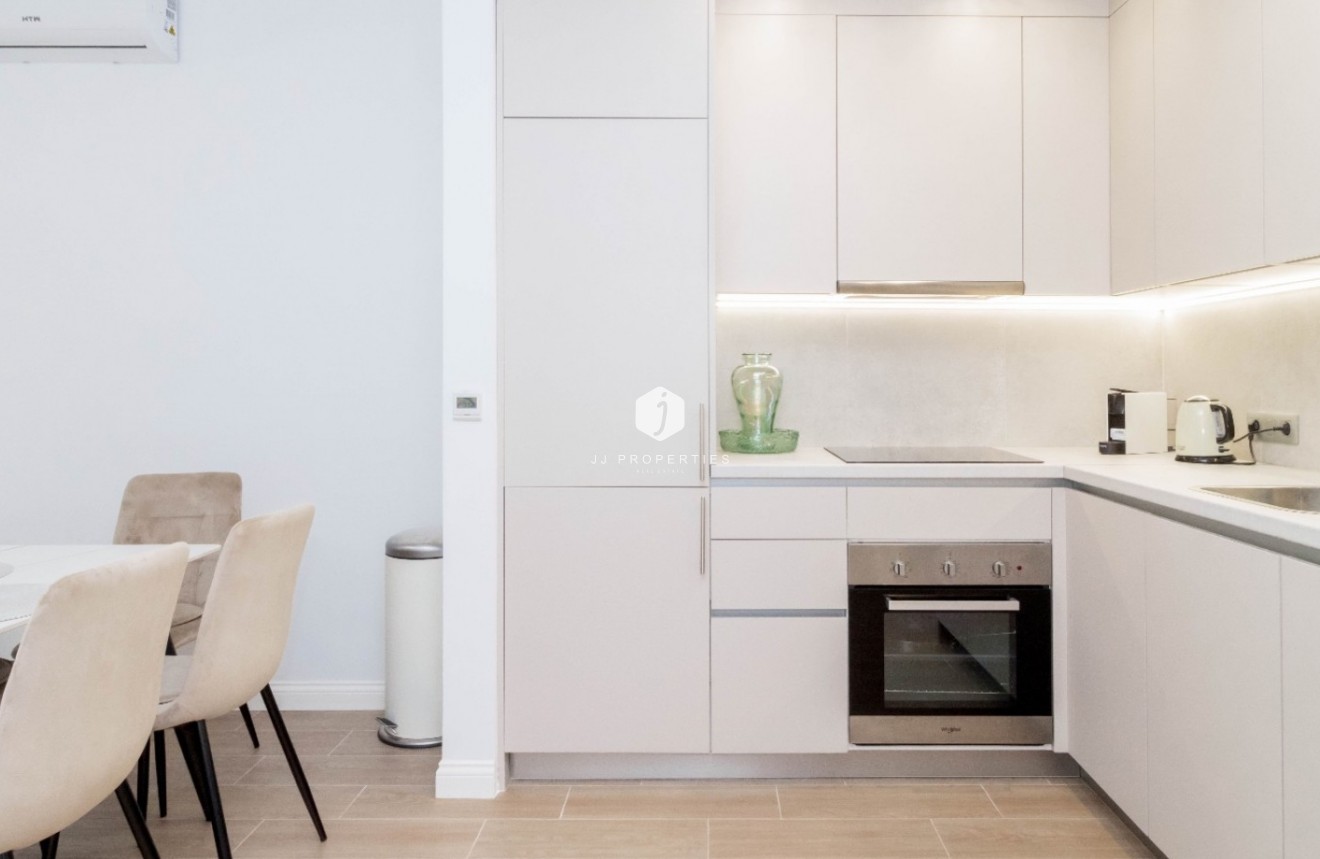 Z drugiej ręki - Szalet -
Orihuela Costa - Costa Blanca