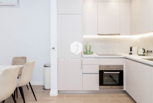 Z drugiej ręki - Szalet -
Orihuela Costa - Costa Blanca