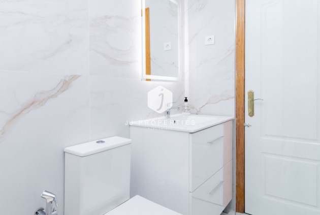 Z drugiej ręki - Szalet -
Orihuela Costa - Costa Blanca