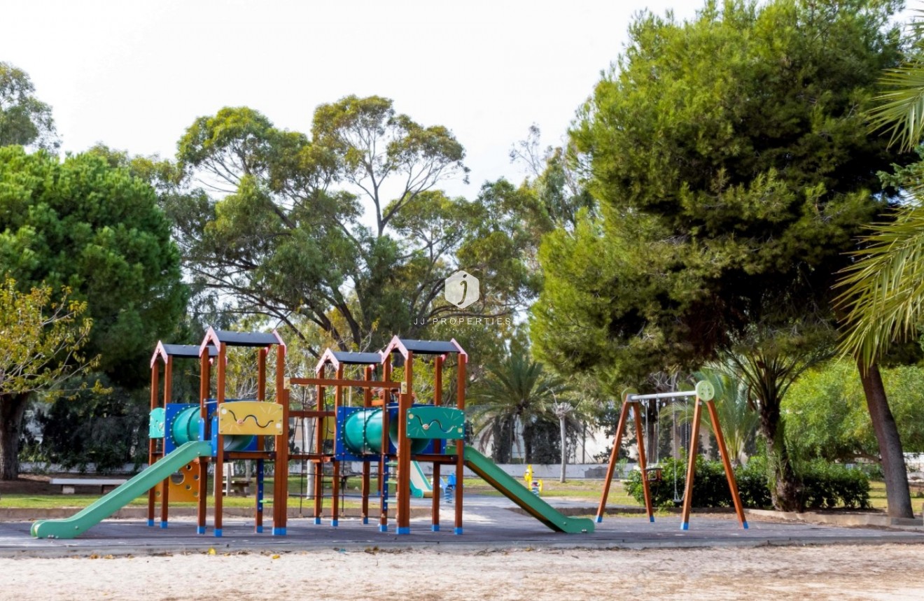 Z drugiej ręki - Szalet -
Orihuela Costa - Costa Blanca