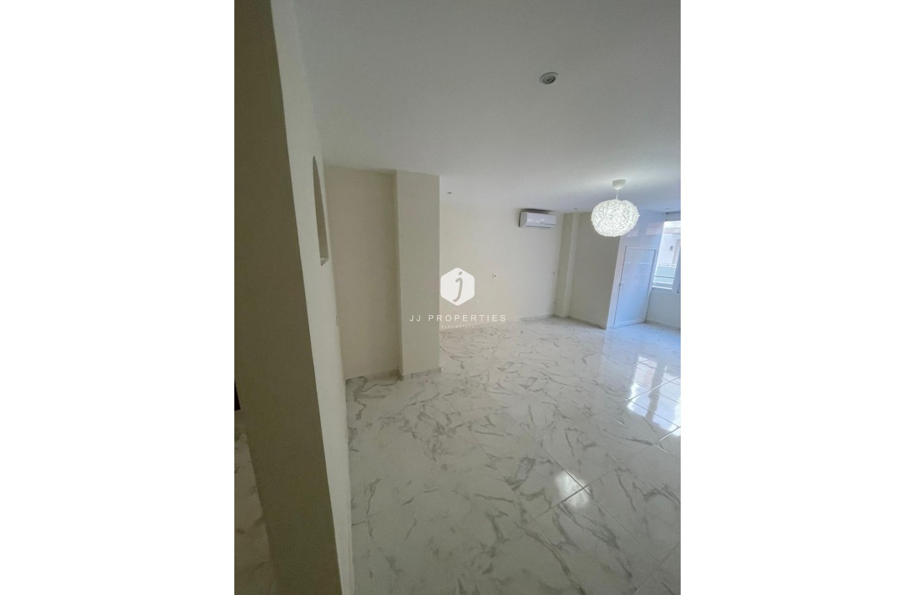 Segunda mano - Apartamento / piso -
Torrevieja - Costa Blanca