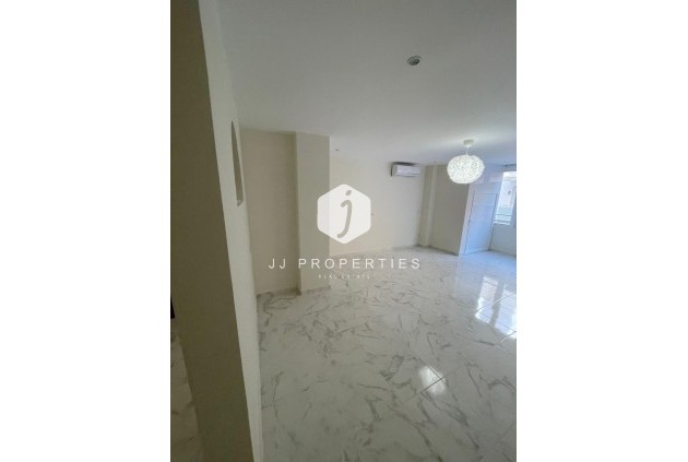 Segunda mano - Apartamento / piso -
Torrevieja - Costa Blanca