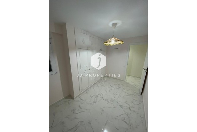 Segunda mano - Apartamento / piso -
Torrevieja - Costa Blanca