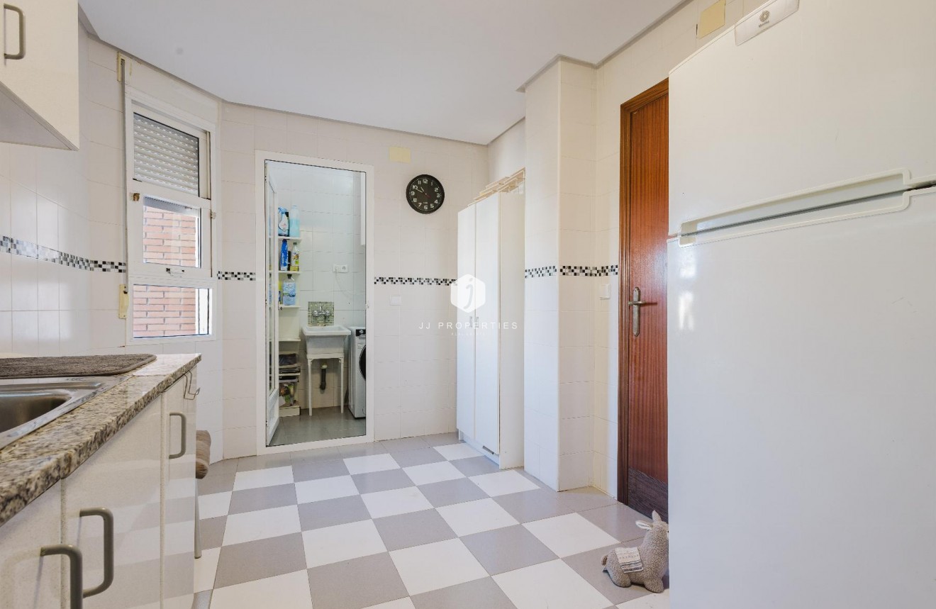 Segunda mano - Apartamento / piso -
San Miguel de Salinas - Inland