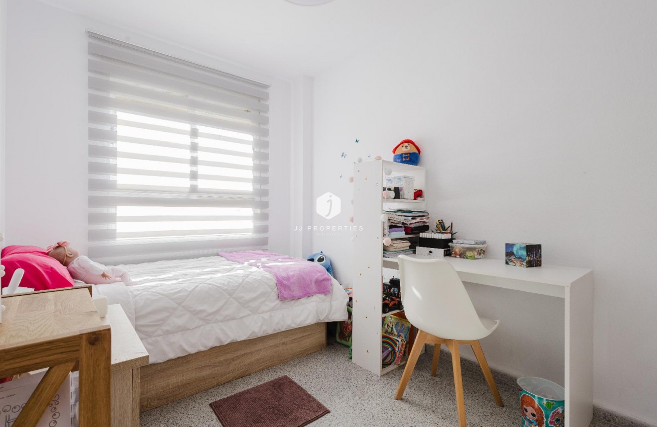 Segunda mano - Apartamento / piso -
San Miguel de Salinas - Inland