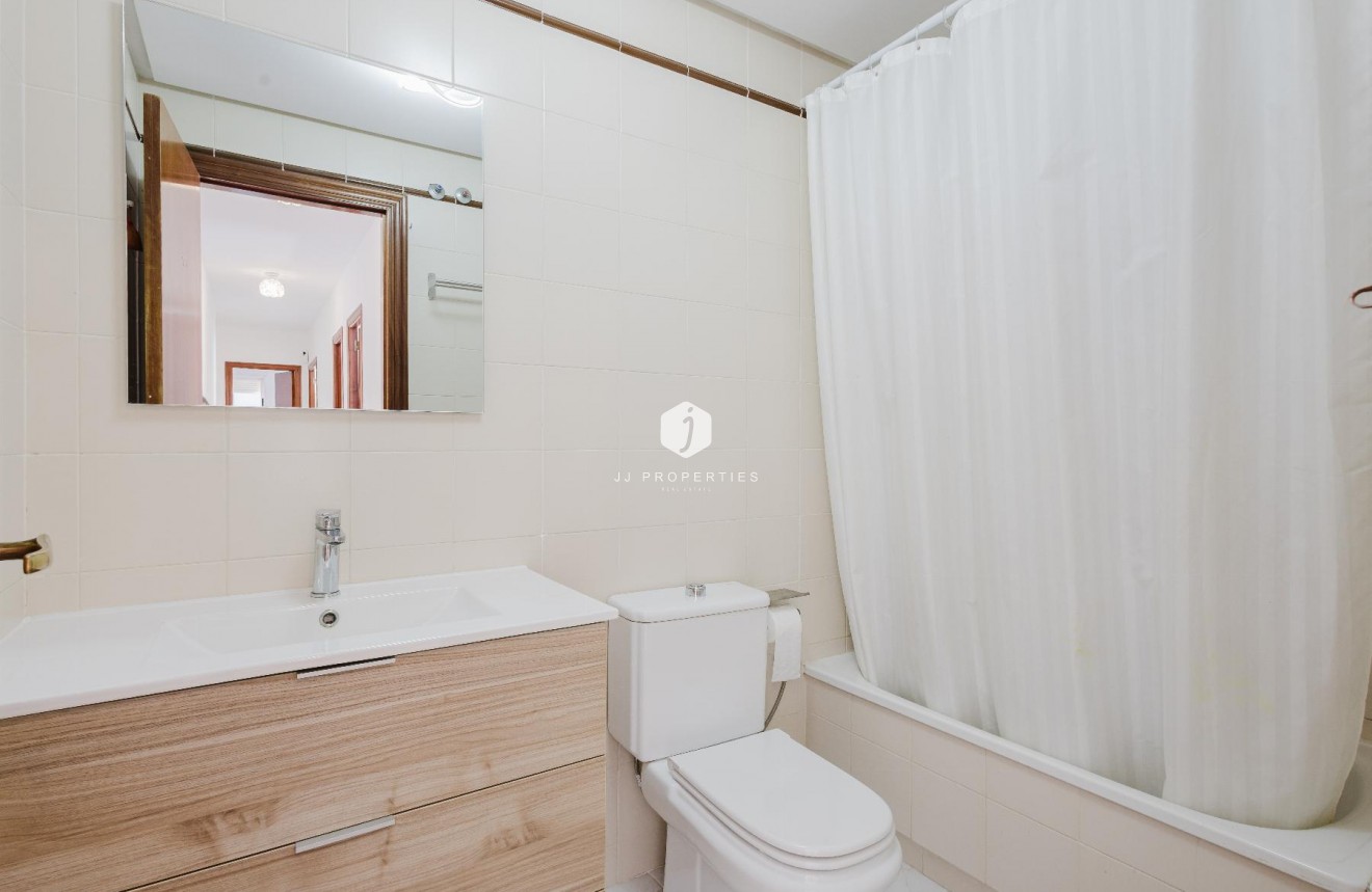 Segunda mano - Apartamento / piso -
San Miguel de Salinas - Inland