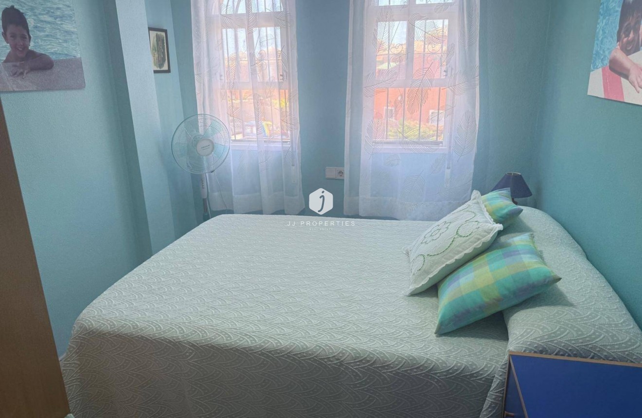 Aus zweiter Hand - Bungalow -
Orihuela Costa - Playa Flamenca