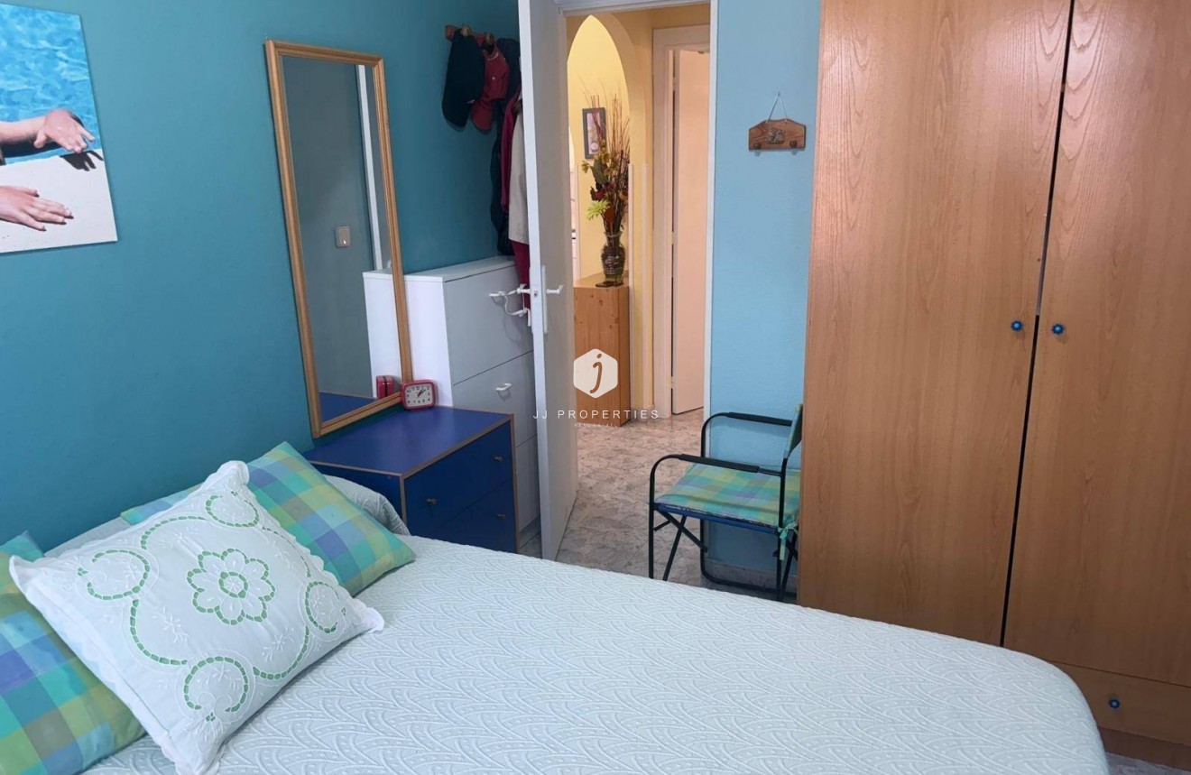 Aus zweiter Hand - Bungalow -
Orihuela Costa - Playa Flamenca