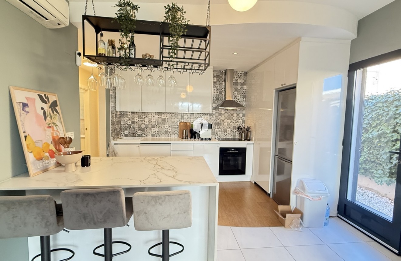 Aus zweiter Hand - Villa -
La Zenia - Costa Blanca