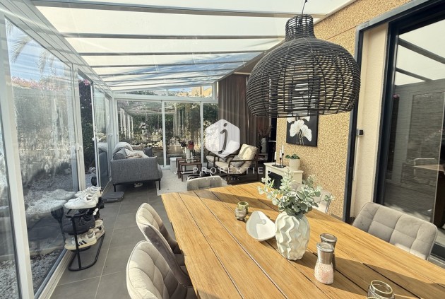 Aus zweiter Hand - Villa -
La Zenia - Costa Blanca