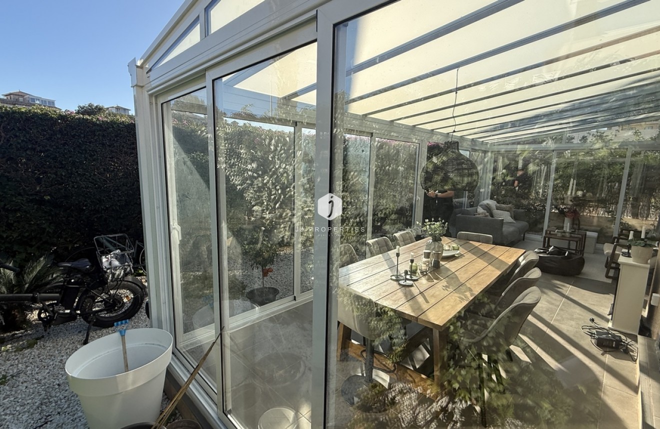 Aus zweiter Hand - Villa -
La Zenia - Costa Blanca