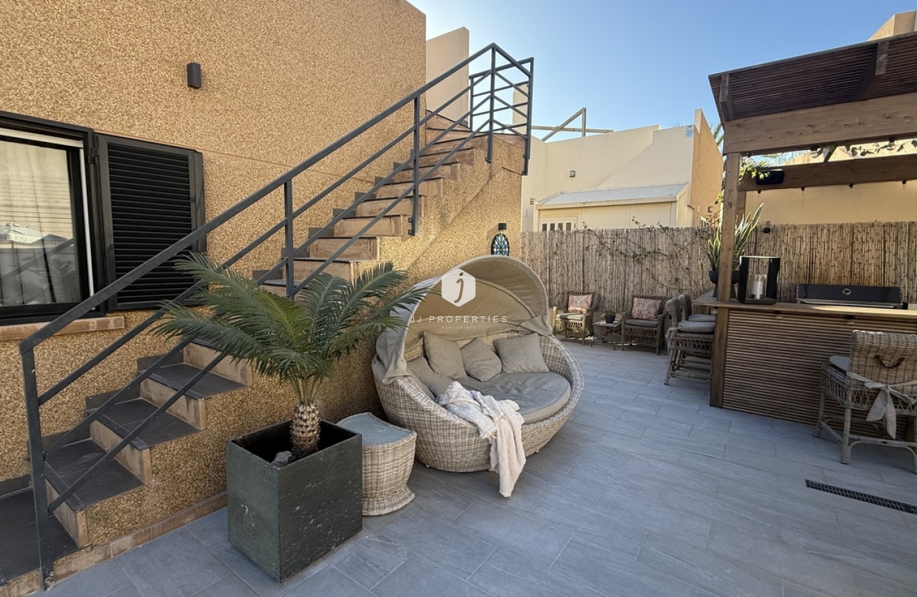 Aus zweiter Hand - Villa -
La Zenia - Costa Blanca