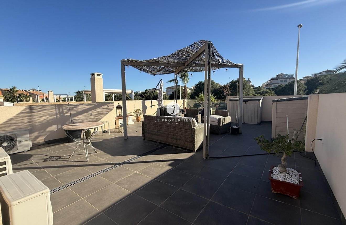 Aus zweiter Hand - Villa -
La Zenia - Costa Blanca