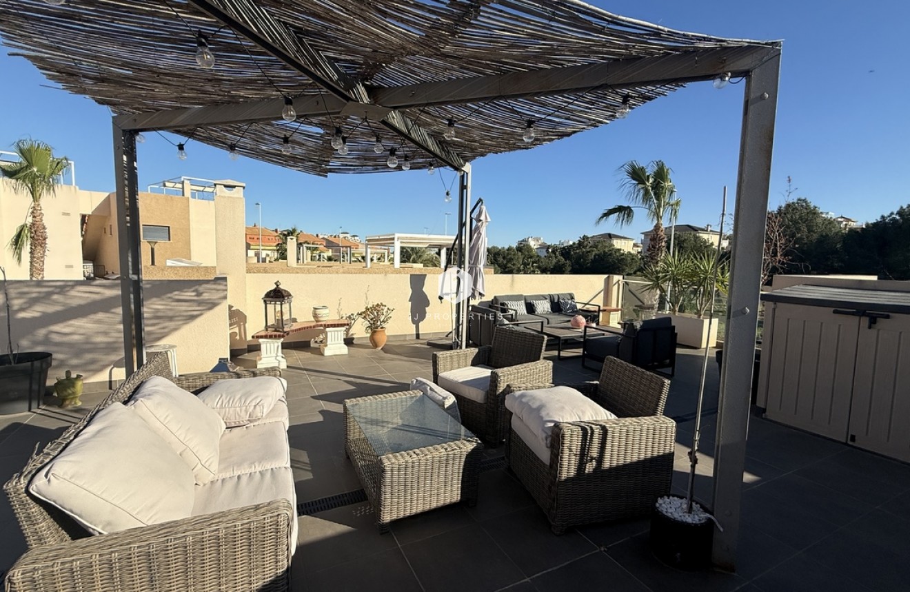 Aus zweiter Hand - Villa -
La Zenia - Costa Blanca