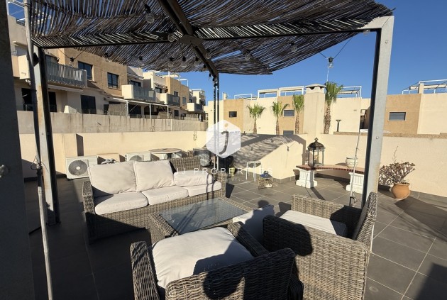 Aus zweiter Hand - Villa -
La Zenia - Costa Blanca