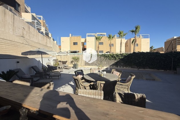 Aus zweiter Hand - Villa -
La Zenia - Costa Blanca