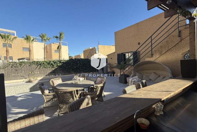 Aus zweiter Hand - Villa -
La Zenia - Costa Blanca