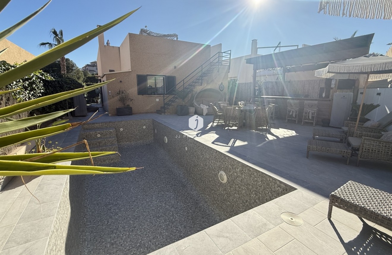 Aus zweiter Hand - Villa -
La Zenia - Costa Blanca