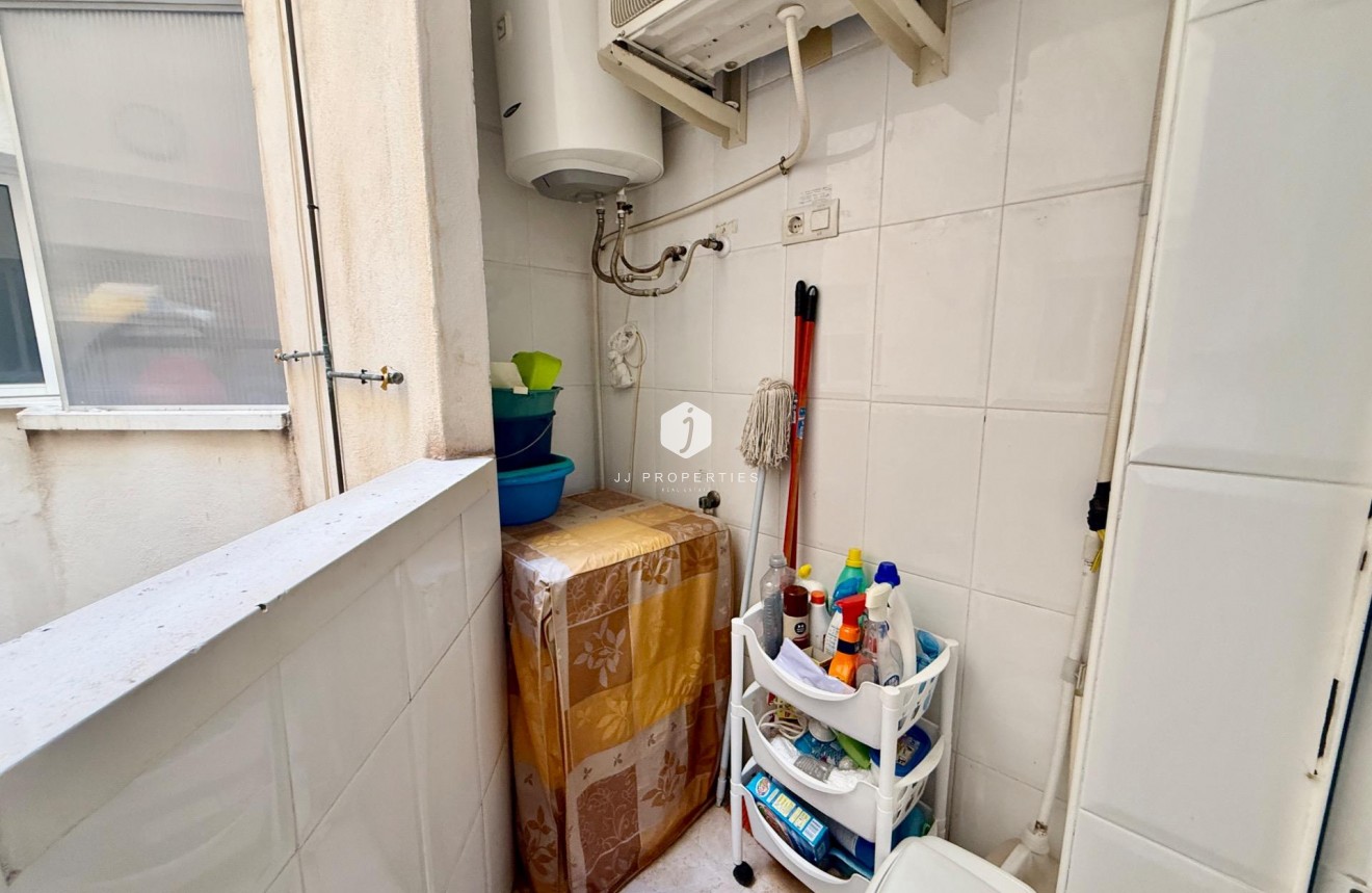 Aus zweiter Hand - Wohnung -
Torrevieja - Centro