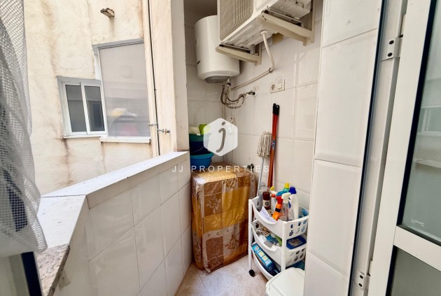 Aus zweiter Hand - Wohnung -
Torrevieja - Centro