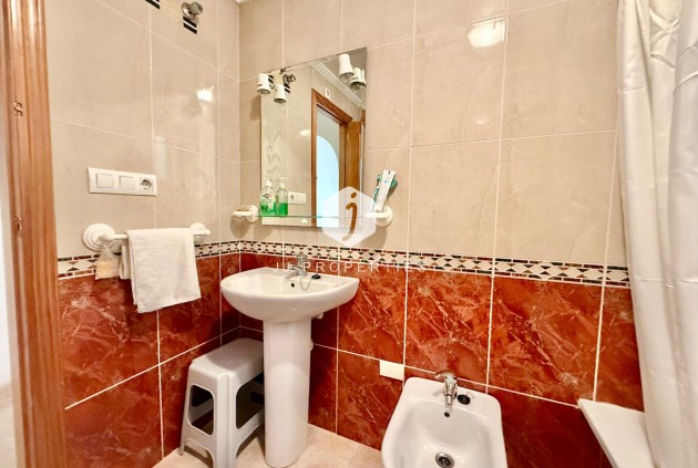 Aus zweiter Hand - Wohnung -
Torrevieja - Centro