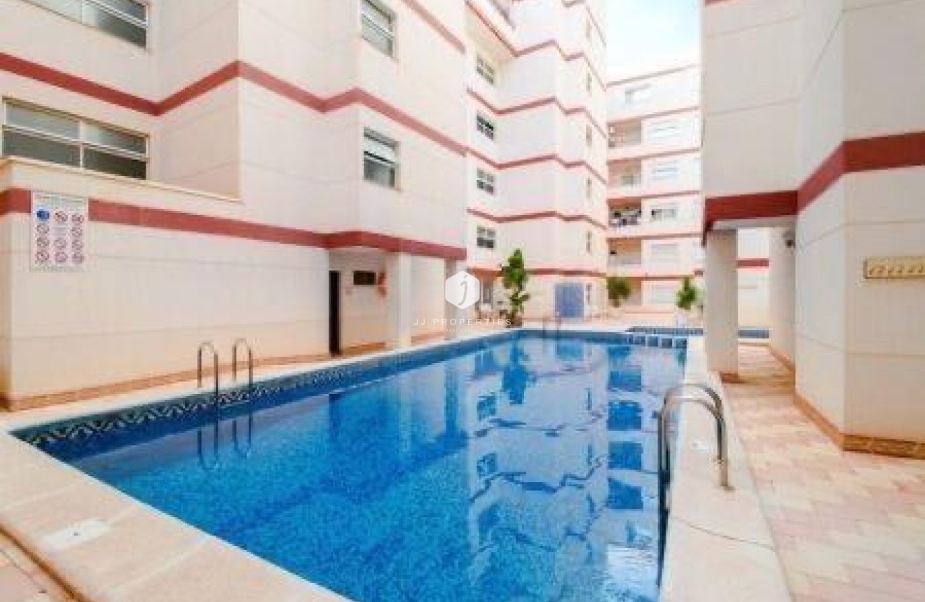 Aus zweiter Hand - Wohnung -
Torrevieja - Centro