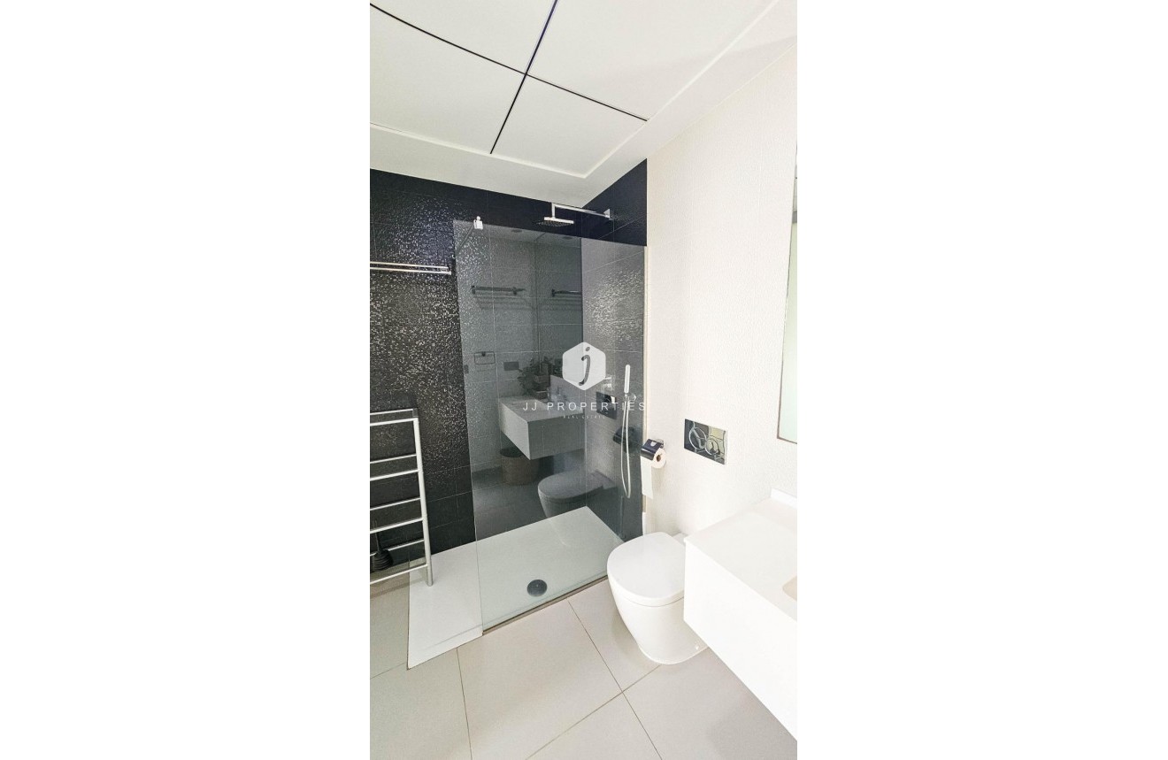 Aus zweiter Hand - Villa -
Rojales - Cuidad Quesada