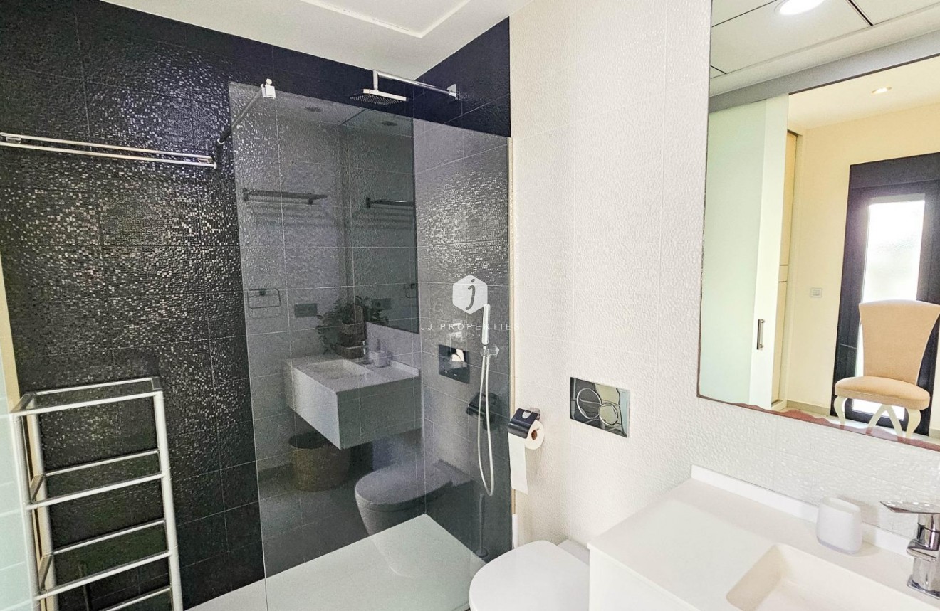 Aus zweiter Hand - Villa -
Rojales - Cuidad Quesada