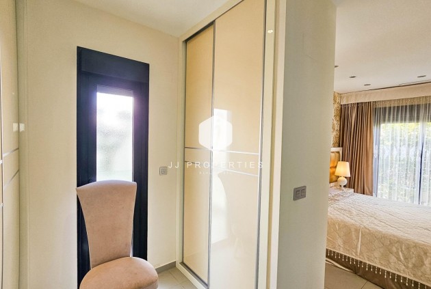 Aus zweiter Hand - Villa -
Rojales - Cuidad Quesada