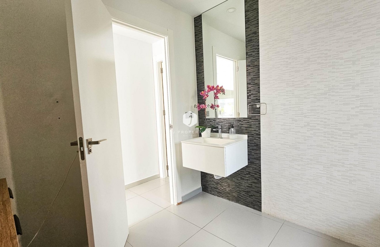 Aus zweiter Hand - Villa -
Rojales - Cuidad Quesada