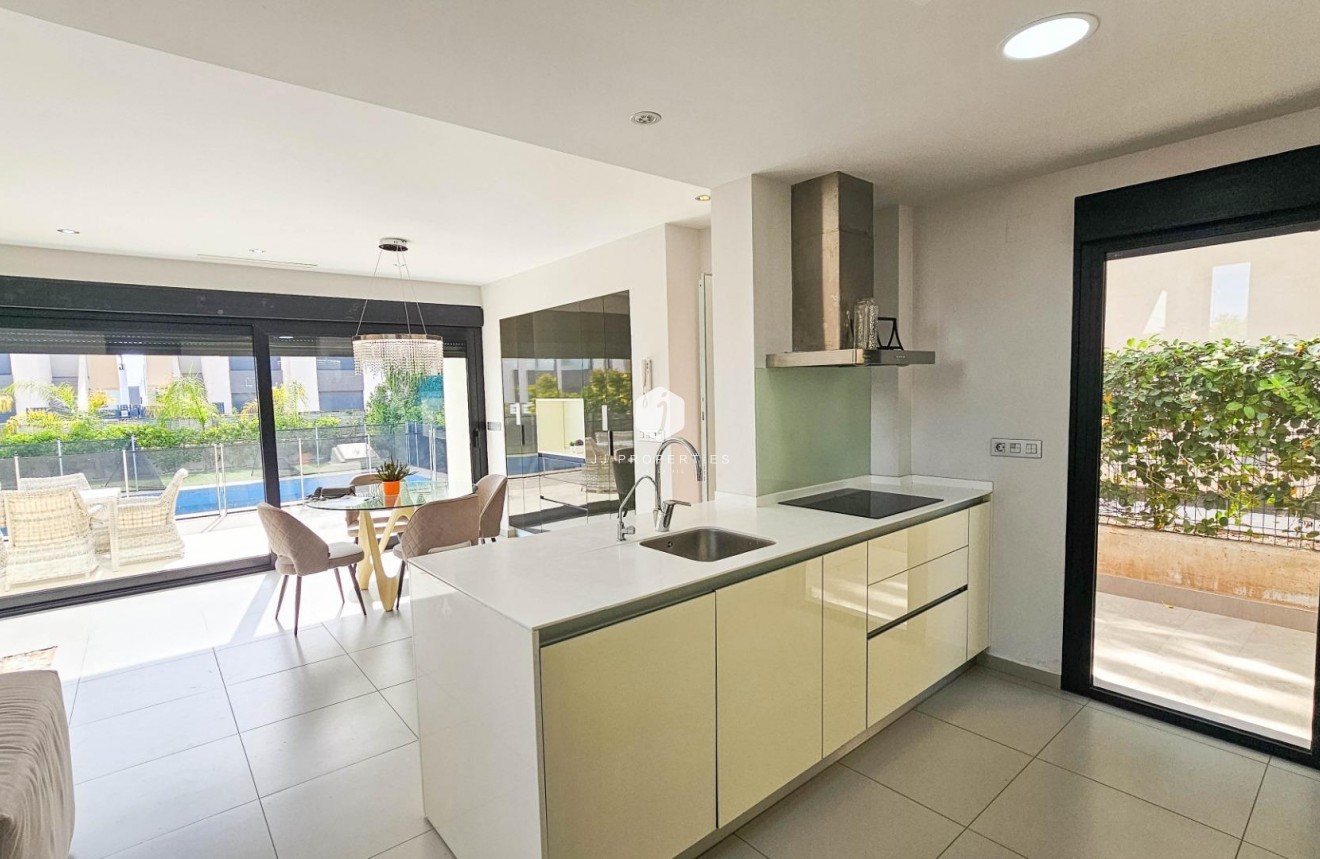 Aus zweiter Hand - Villa -
Rojales - Cuidad Quesada