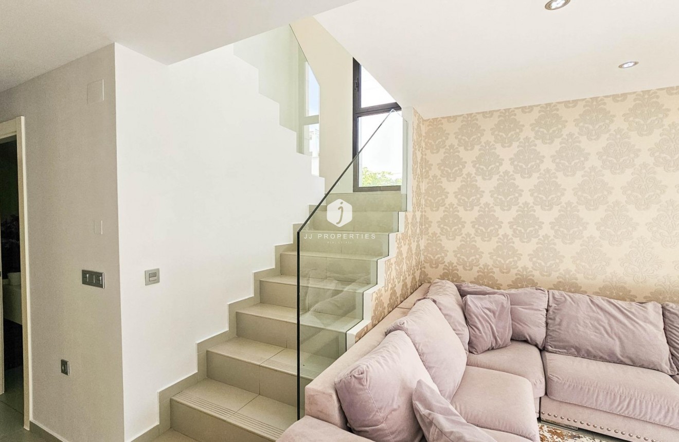 Aus zweiter Hand - Villa -
Rojales - Cuidad Quesada