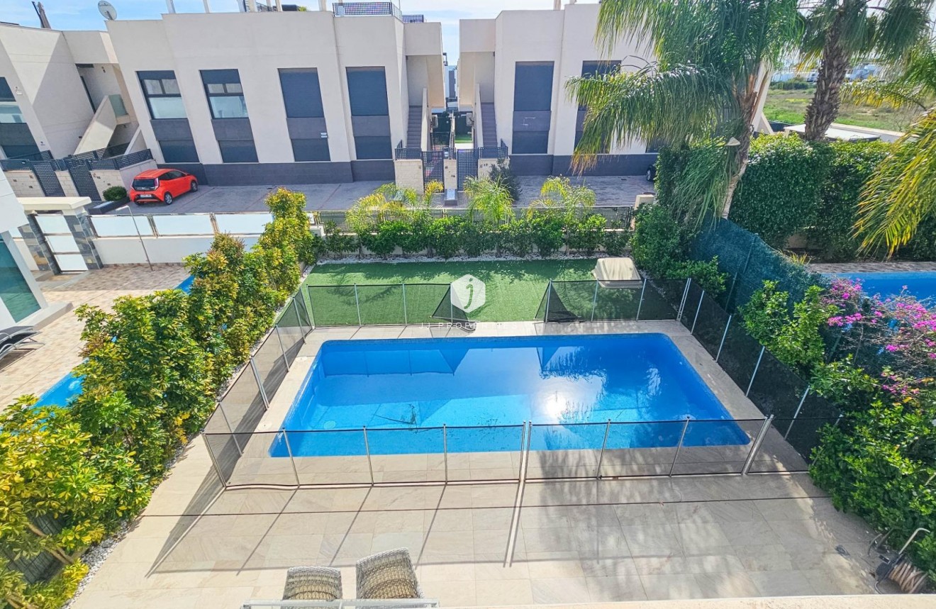 Aus zweiter Hand - Villa -
Rojales - Cuidad Quesada