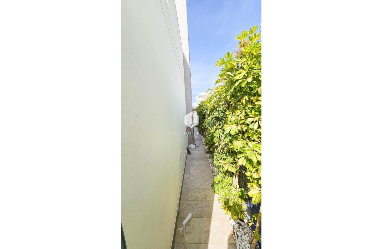 Aus zweiter Hand - Villa -
Rojales - Cuidad Quesada