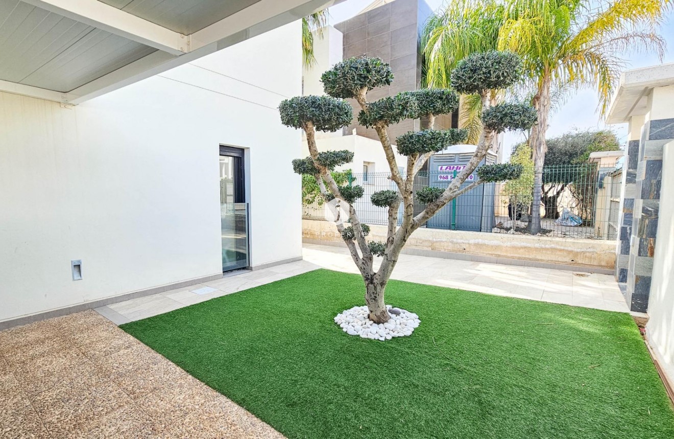 Aus zweiter Hand - Villa -
Rojales - Cuidad Quesada