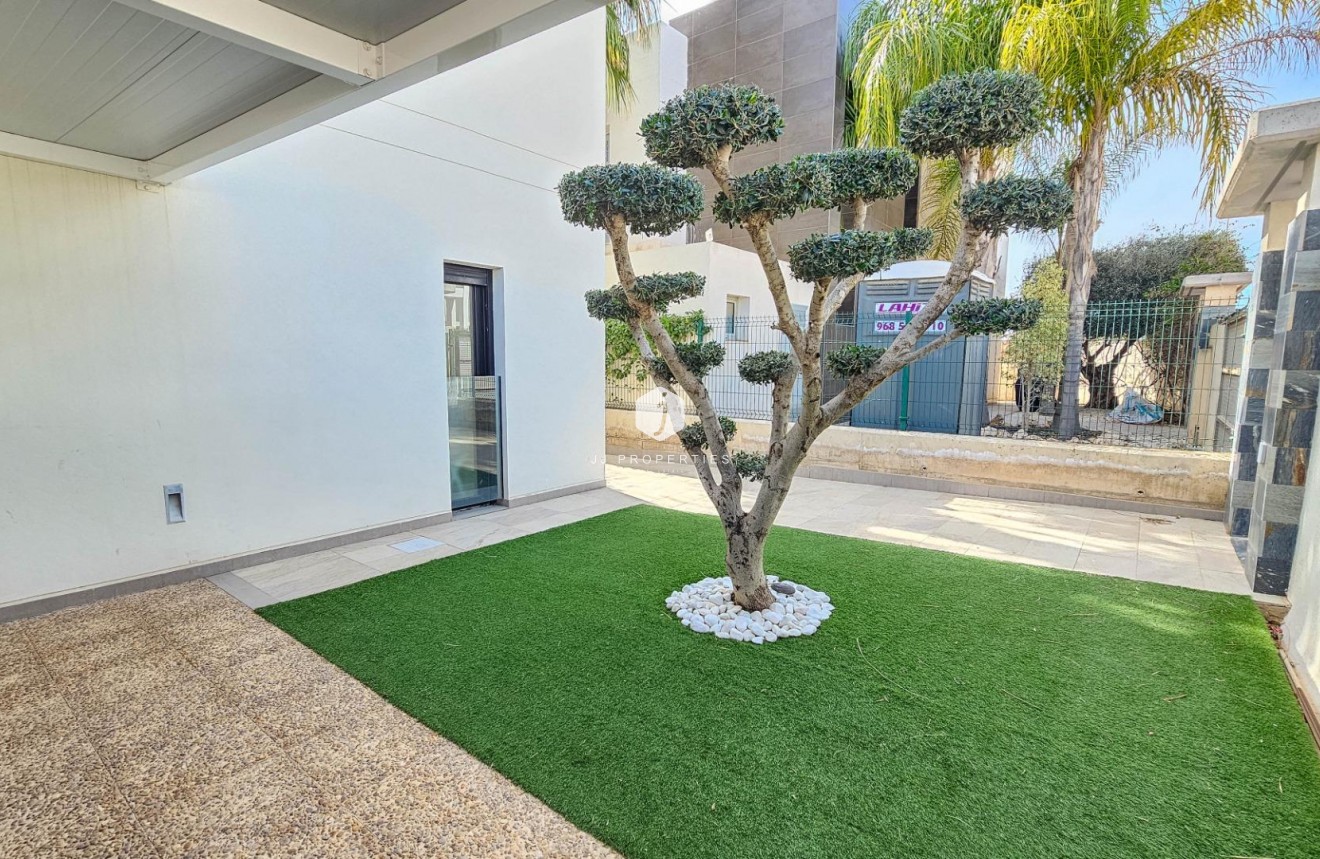 Aus zweiter Hand - Villa -
Rojales - Cuidad Quesada