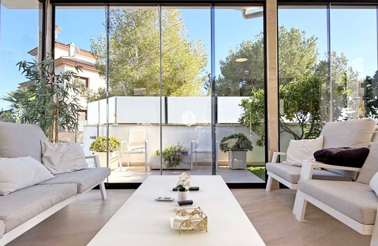 Segunda mano - Villa -
Orihuela Costa - Costa Blanca