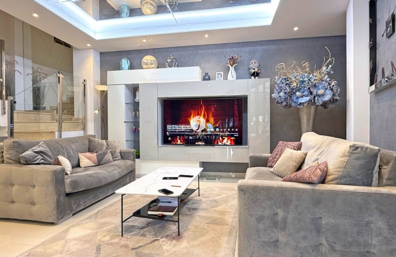 Segunda mano - Villa -
Orihuela Costa - Costa Blanca