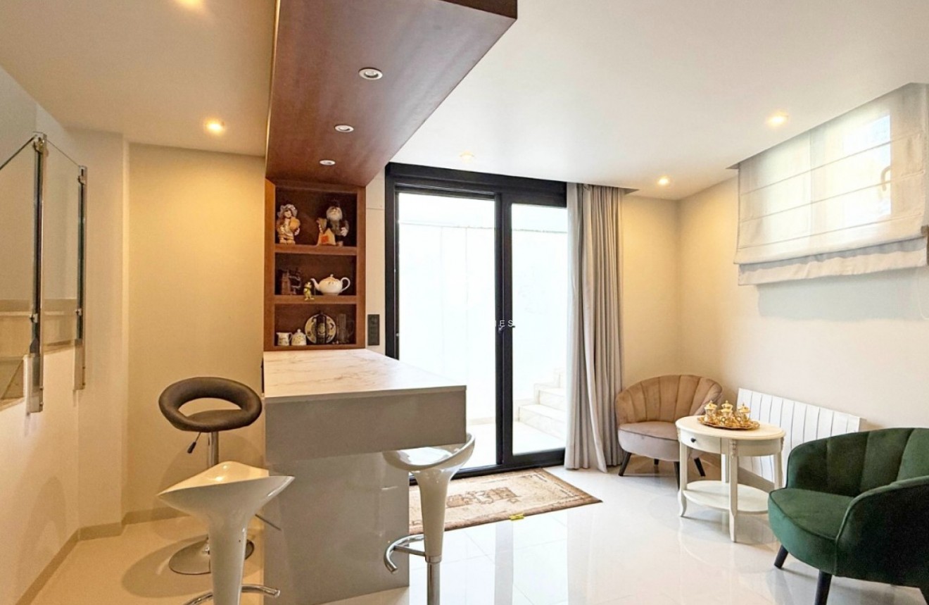 Segunda mano - Villa -
Orihuela Costa - Costa Blanca