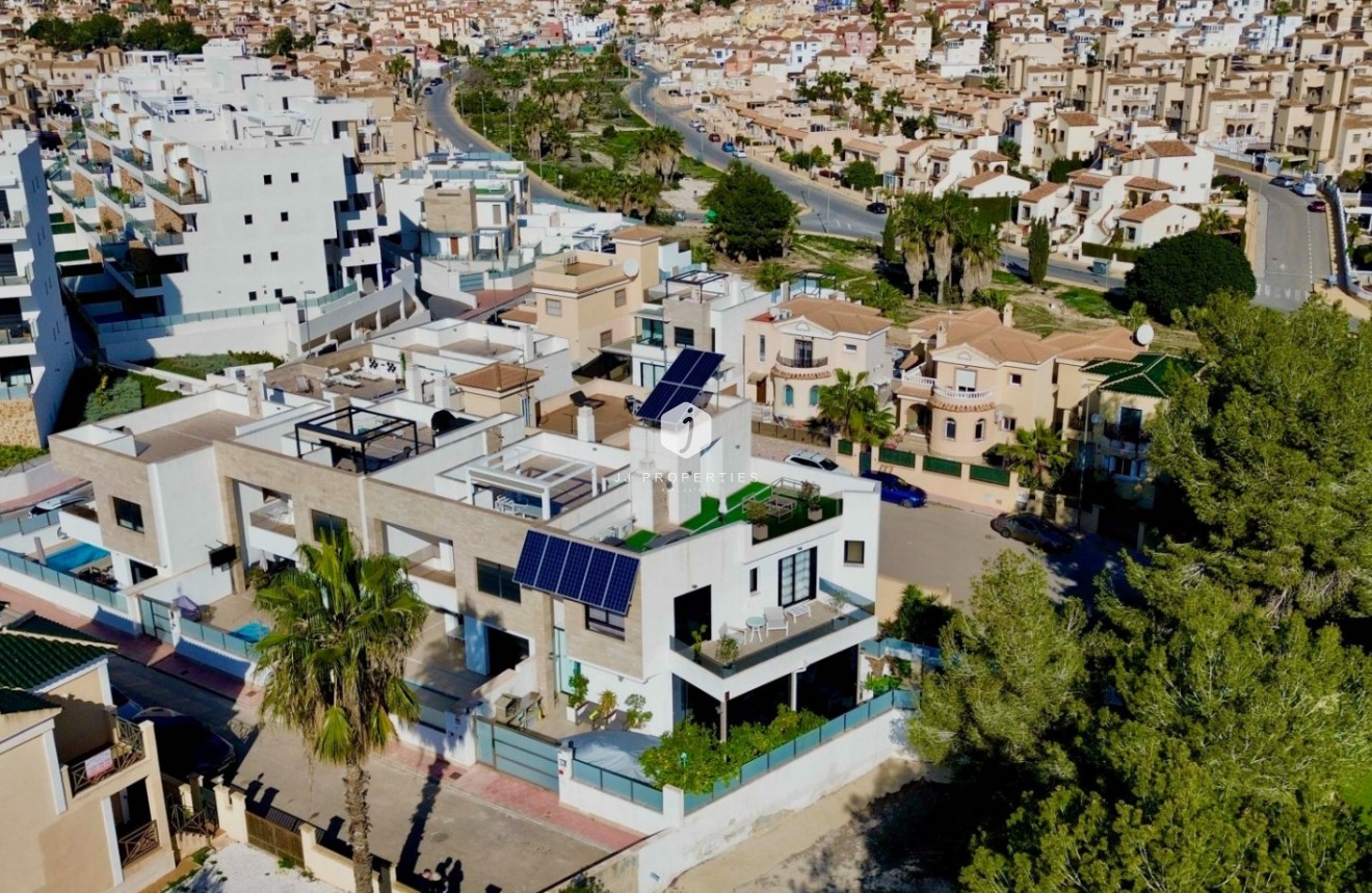 Segunda mano - Villa -
Orihuela Costa - Costa Blanca