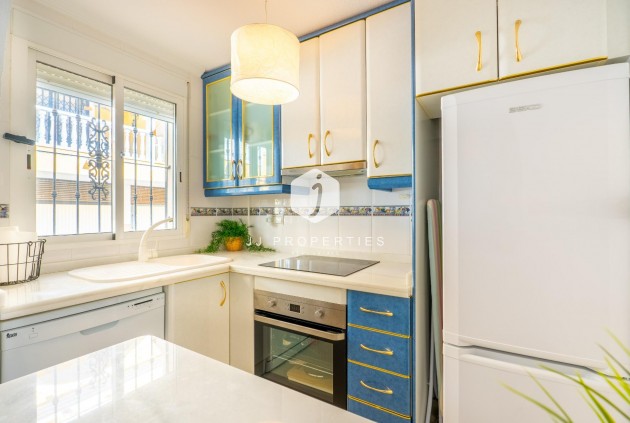 Aus zweiter Hand - Duplex -
Algorfa - Comunidad Valenciana