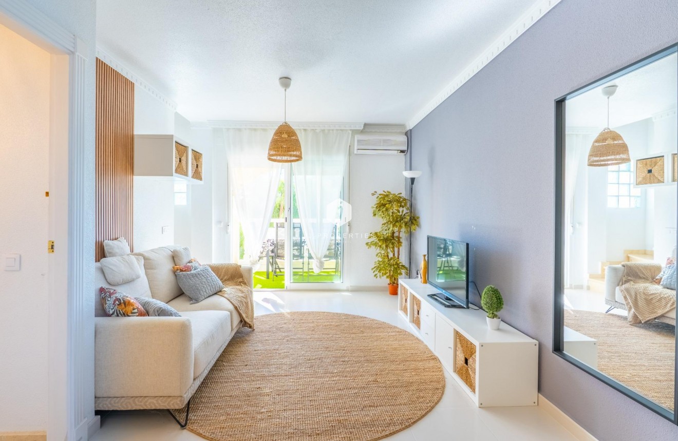 Aus zweiter Hand - Duplex -
Algorfa - Comunidad Valenciana