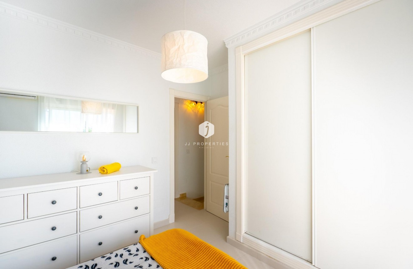 Aus zweiter Hand - Duplex -
Algorfa - Comunidad Valenciana