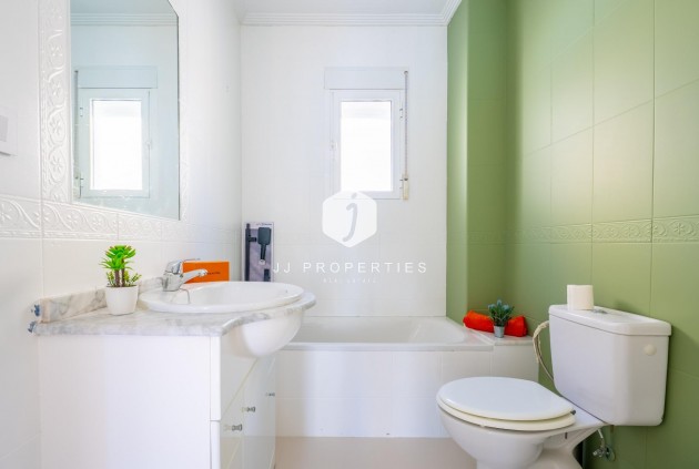 Aus zweiter Hand - Duplex -
Algorfa - Comunidad Valenciana