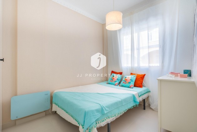 Aus zweiter Hand - Duplex -
Algorfa - Comunidad Valenciana