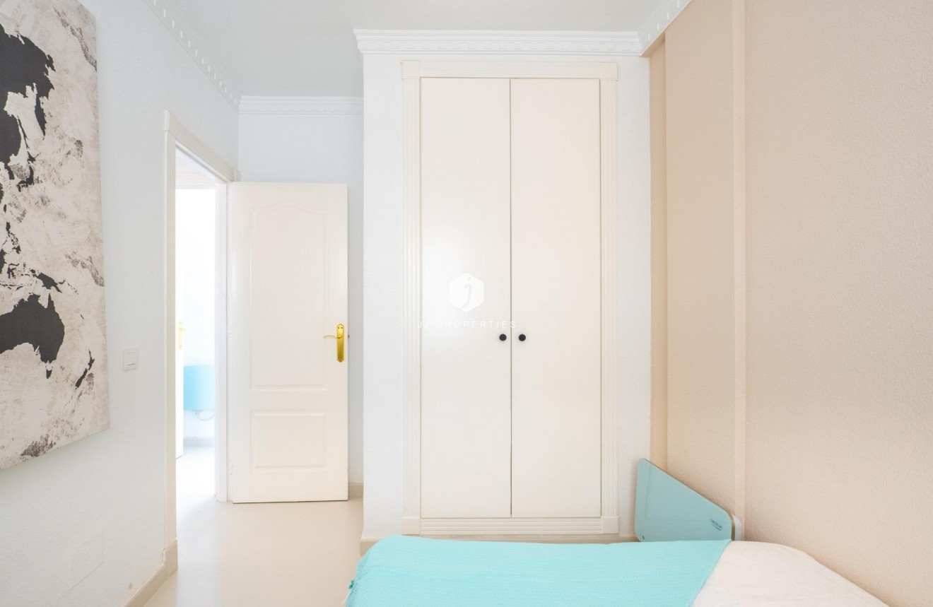 Aus zweiter Hand - Duplex -
Algorfa - Comunidad Valenciana