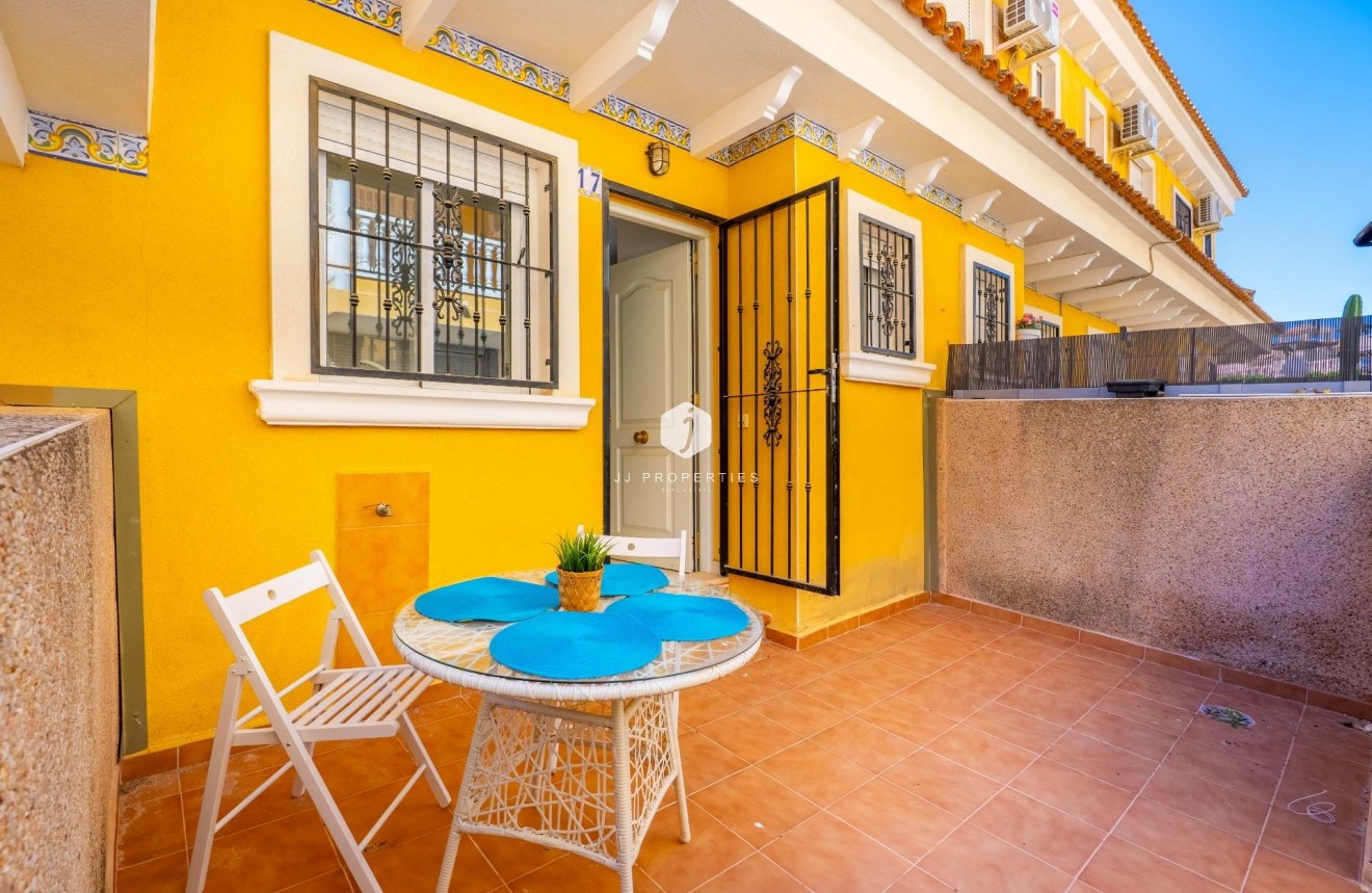 Aus zweiter Hand - Duplex -
Algorfa - Comunidad Valenciana