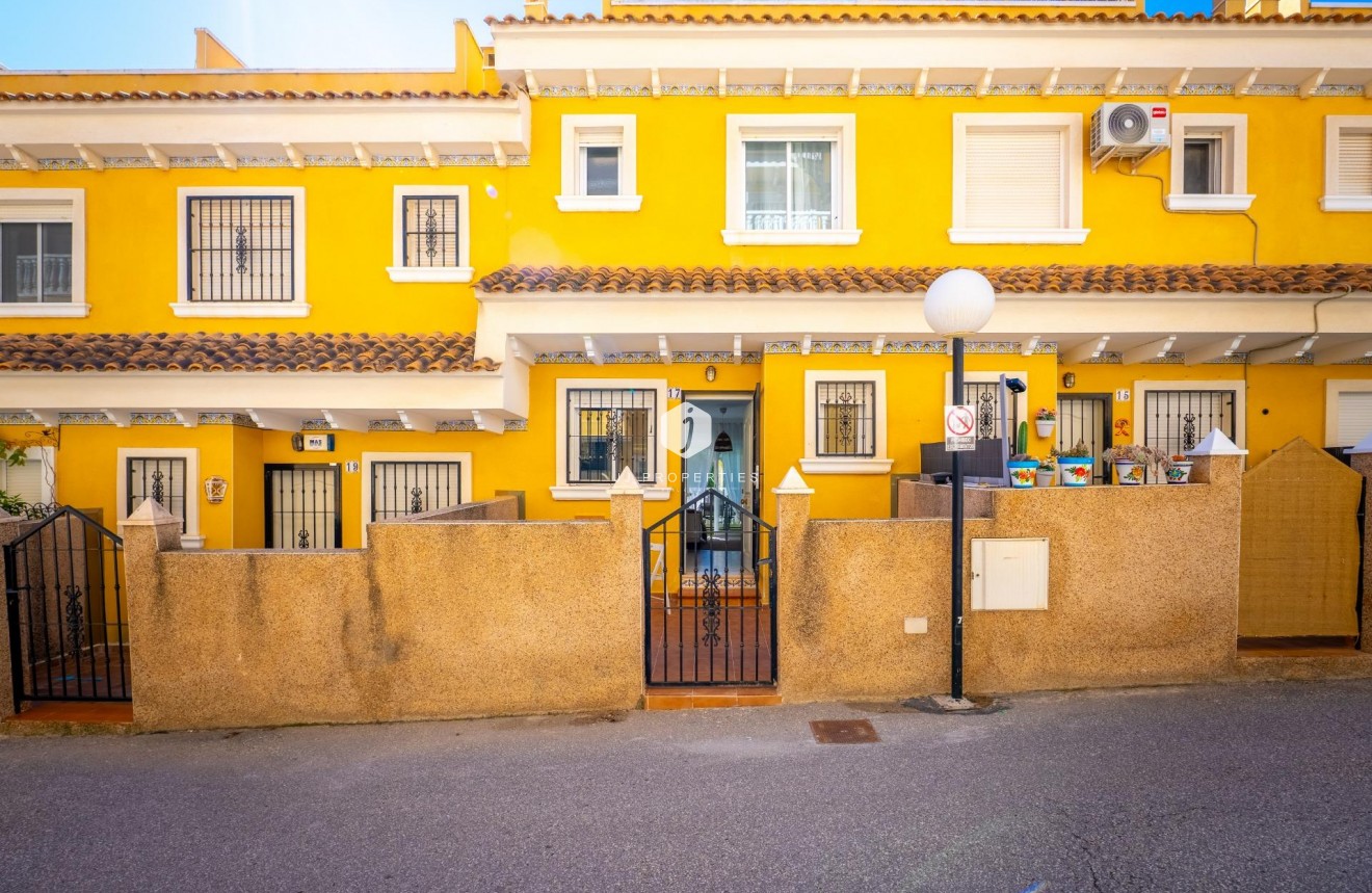 Aus zweiter Hand - Duplex -
Algorfa - Comunidad Valenciana