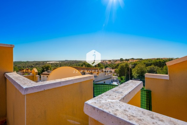 Aus zweiter Hand - Duplex -
Algorfa - Comunidad Valenciana