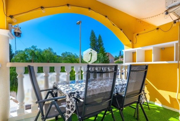 Aus zweiter Hand - Duplex -
Algorfa - Comunidad Valenciana